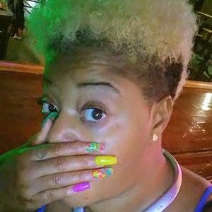 Meet your Posher, June